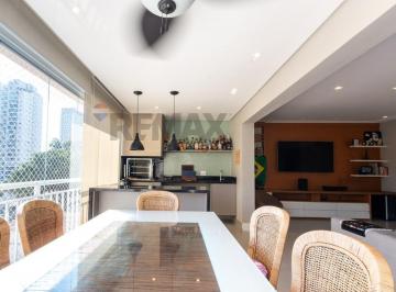 Apartamento · 175m² · 4 Quartos · 3 Vagas · Apartamento à venda no Brooklin: 175m², hall privativo, 4 dormitórios (3 suítes), varanda gourmet, 3