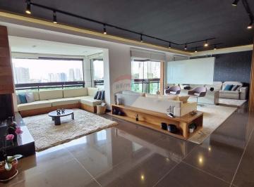 Apartamento · 191m² · 3 Quartos · 3 Vagas · Lindo apartamento reformado em excelente localização na Vila Andrade