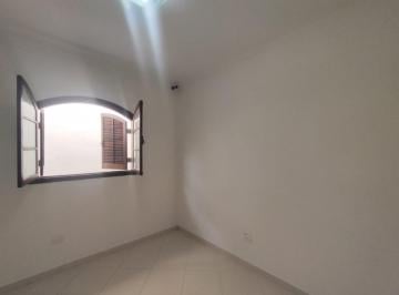 533ef5e6-3483-4477-88d5-5f686275d474 · Agradável sobrado para locação em Vila Santos com 3 quartos, sendo 1 suíte, 220m²