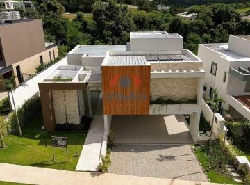 Casa · 400m² · 4 Quartos · 5 Vagas · Casa de Alto Padrão no Villa dos Pinheiros | 4suítes com Closets