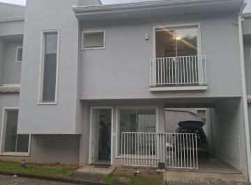 Casa de 3 quartos, Curitiba · LINDO SOBRADO NA BARREIRINHA