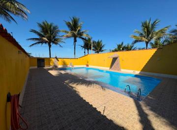 Casa de 4 quartos, Itanhaém · Casa no bairro Jardim Regina em Itanhaém, litoral sul de São Paulo, localizada frente mar.