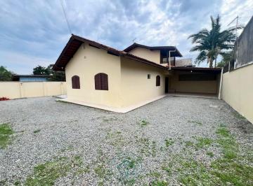 Foto 01 · Casa 4 quartos locação anual em Balneário Piçarras