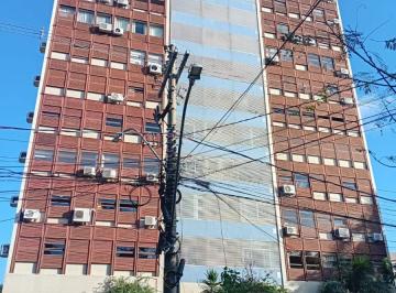 Apartamento de 3 quartos, Porto Alegre · Venda e aluga apto 3 dorm. Av. Ganzo