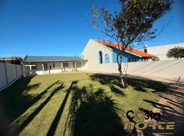 Casa · 96m² · 4 Quartos · 1 Vaga · Casa em Bairro de Moradores em Tramandaí