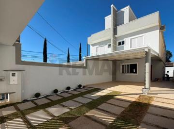 Casa · 170m² · 3 Quartos · 4 Vagas · Casa com 3 suítes para alugar por R$6.200,00/mês - Jardim dos Pinheiros - Atibaia/SP