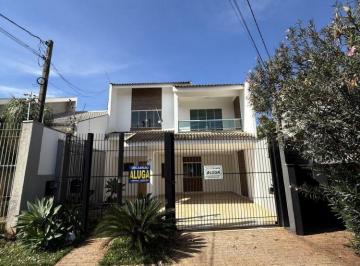 Casa · 184m² · 3 Quartos · 2 Vagas · LOCAÇÃO | Sobrado, com 3 dormitórios em Jardim Itália II, Maringá