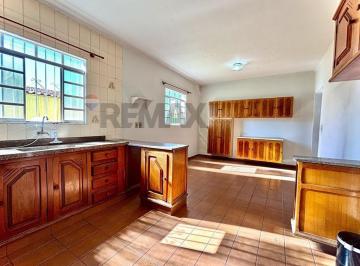Casa · 256m² · 5 Quartos · 1 Vaga · Casa Residencial e Comercial Ponto Nobre Santo Antônio
