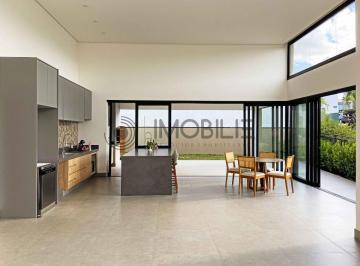 Casa · 252m² · 4 Quartos · 4 Vagas · Casa para venda em Vila Martins de 251.65m² com 4 Quartos, 3 Suites e 4 Garagens