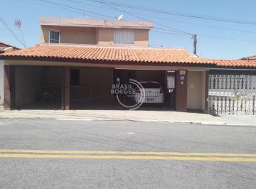 Casa · 3 Quartos · 2 Vagas · Sobrado Amplo, Suíte c/ Hidro, Piscina e Espaço Gourmet no Mirante dos Ovnis
