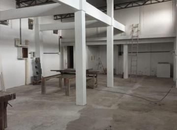 Comercial · 180m² · Galpão / Depósito / Armazém para alugar em Jardim Itatiaia de 180.00m²