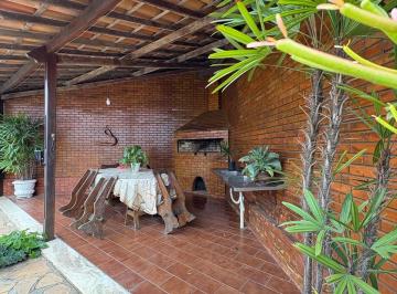 Casa · 300m² · 5 Quartos · 3 Vagas · Casa para venda em Candeias de 300.00m² com 5 Quartos, 5 Suites e 3 Garagens