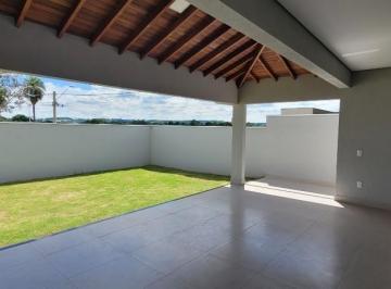 Casa · 204m² · 3 Quartos · 4 Vagas · Casa para alugar em Jardim Piemonte de 204.43m² com 3 Quartos, 1 Suite e 4 Garagens