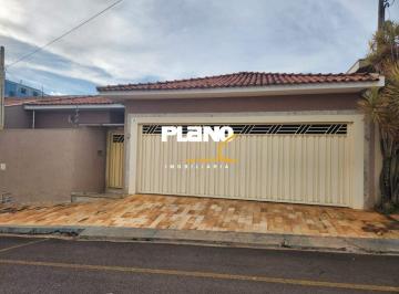 Casa · 180m² · 3 Quartos · 2 Vagas · Casa para alugar em São José de 180.00m² com 3 Quartos, 3 Suites e 2 Garagens