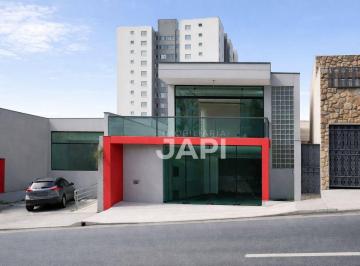 Casa · 204m² · 6 Quartos · 2 Vagas · Sobrado para alugar em Jardim Messina de 204.00m² com 6 Quartos, 1 Suite e 2 Garagens