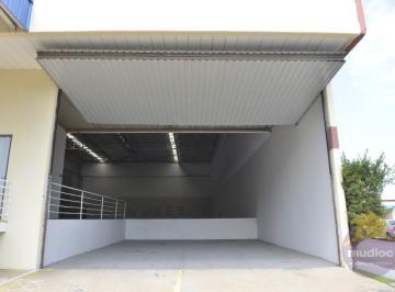 Comercial · 1657m² · Galpão / Depósito / Armazém para alugar em Distrito Industrial Domingos Giomi de 1656.96m²