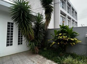 Casa · 260m² · 5 Quartos · 2 Vagas · Casa para alugar em São Francisco de 260.00m² com 5 Quartos e 2 Garagens