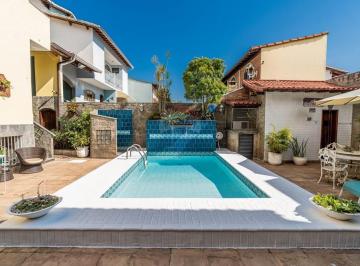 Casa · 260m² · 4 Quartos · 2 Vagas · Casa para venda em Jardim Guanabara de 260.00m² com 4 Quartos, 4 Suites e 2 Garagens