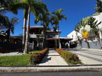 Casa de 6 quartos, Ubatuba · Sobrado Alto Padrão com Piscina e Área Gourmet no Condomínio Costa Verde