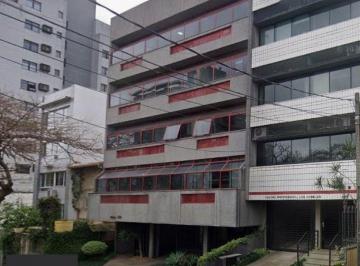 Comercial · 39m² · 2 Quartos · 1 Vaga · Sala comercial no bairro Petrópolis MOBILIADA e com vaga