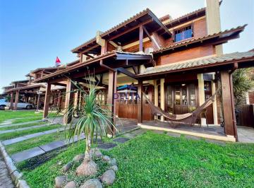 Entrada da Casa · Casa de condominio, com 4 dormitorios, sendo 4 suites a venda em Torres/RS