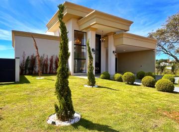 Casa · 235m² · 3 Quartos · 4 Vagas · Sobrado Porteira Fechada à Venda no Ninho Verde II | Piscina e SPA