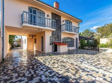 Fachada · Casa à venda no Capão da Imbuia.
