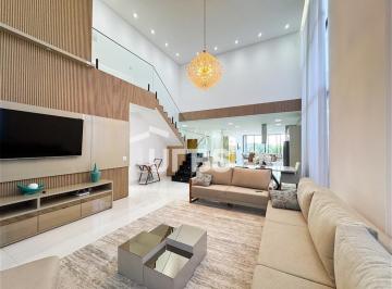 Casa · 298m² · 4 Quartos · 4 Vagas · Lindo sobrado com 4 suítes no Condomínio do Lago