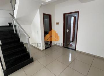 Casa · 80m² · 3 Quartos · 2 Vagas · Casa geminada duplex 3 quartos,suíte, lavabo, 2 vagas de gargem, localizada a 2 mints do centro