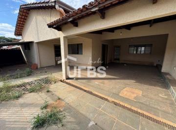 Casa de 3 quartos, Goiânia · CASA 300MT 3 QUARTOS SENDO 1 SUITE CONDOMINIO PRIVÊ ATLÂNTICO