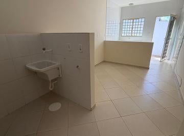 Casa de 1 quarto, Sobradinho · Kitnet 40m2 - Quadra 12 de sobradinho - Área térrea