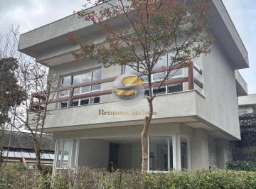 Casa · 185m² · 3 Quartos · 2 Vagas · Casa Isolada, 3 Suítes, Escritório e Lazer Privativo, conforto, privacidade