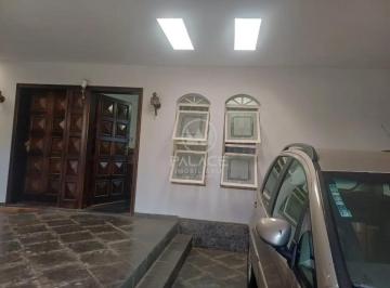 CASA A VENDA NO CENTRO · CASA A VENDA NO CENTRO