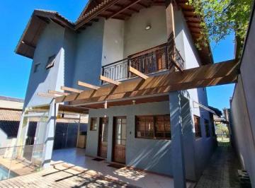 Casa · 250m² · 2 Quartos · 2 Vagas · Casa à venda - em Arujá
