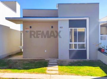 Casa · 55m² · 2 Quartos · 2 Vagas · Casa aluga, 2 quartos e quintal gramado, no Condomínio Villa Magari, Alto da Boa Vista em Sorocaba-S