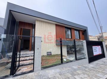 Casa · 251m² · 3 Quartos · 4 Vagas · VENDA | Casa, com 3 dormitórios em ZONA 04, MARINGA