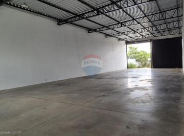 Comercial · 300m² · "Ponto Comercial Moderno em Saúde, Mogi Mirim!"