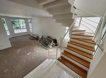 adbd0e29-780d-402f-84fb-66d79ff61c34 · Casa para venda em Jardim Petrópolis com 3 quartos, sendo 1 suíte, 250m²