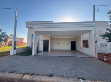 Casa · 145m² · 3 Quartos · 2 Vagas · Casa com 145m², 3 dormitórios e piscina, à venda no Residencial Vila Madalena II