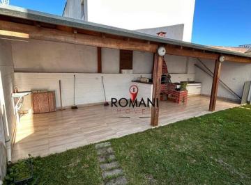 c829fd13eb0061981d5b02053941c3754fbceb0a · Sobrado em Village com 2 dormitórios à venda, 57 m² por R$ 370.000 - Vila São Paulo - Mogi das Cruze