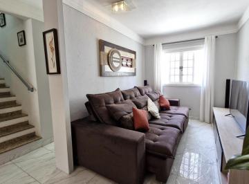 cad2ce30-8759-4afd-bbc0-e55d82b0c2be · Casa no condomínio Condomínio Village Flamboyant para venda com 3 quartos, sendo 3 suítes, 148m²