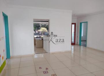 Comercial · 450m² · 5 Quartos · 5 Vagas · Ponto Comercial - Altos do Esplanada - 450m².