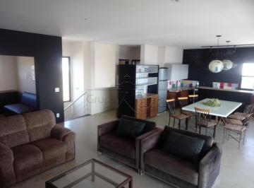 Casa · 480m² · 3 Quartos · 3 Vagas · Oportunidade - Casa em Condomínio - Condomínio Residencial Jaguary - 3 Dormitórios - 230m².