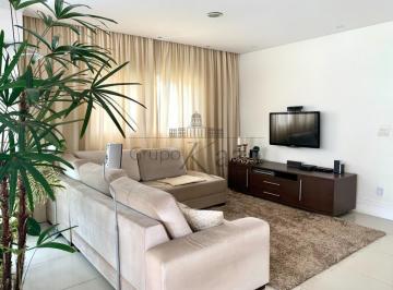 Casa · 331m² · 3 Quartos · 2 Vagas · Casa Condomínio - Urbanova - Condomínio Floradas da Serra - 240m² - 3 Suítes