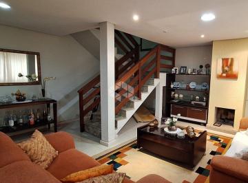 Casa · 261m² · 5 Quartos · 3 Vagas · Casa com 5 Quartos e 5 banheiros à Venda no Marechal Rondon, 261 m².
