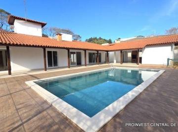 Casa · 359m² · 4 Quartos · 7 Vagas · Casa em Bosque do Vianna, Cotia/SP de 359m² 4 quartos à venda por R$ 4.599.000,00 ou para locação R$
