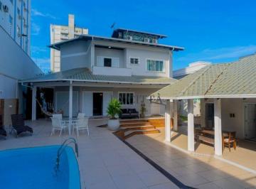 Casa · 381m² · 4 Quartos · 3 Vagas · Casa em Vila Operária, Itajaí/SC de 381m² 4 quartos à venda por R$ 4.200.000,00