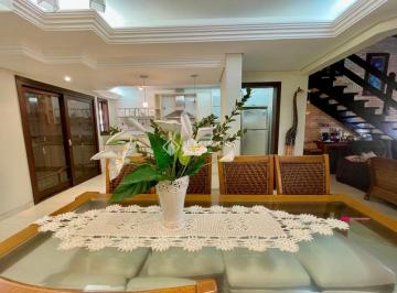 Casa · 278m² · 8 Quartos · 4 Vagas · Casa incrível no Centro de Imbé