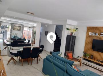 Casa · 135m² · 4 Quartos · 2 Vagas · Casa em Vila Mogilar, Mogi das Cruzes/SP de 135m² 4 quartos à venda por R$ 1.220.000,00