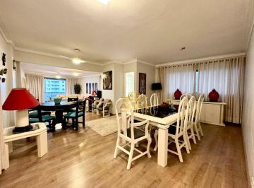 Apartamento · 190m² · 4 Quartos · 2 Vagas · Apartamento em Barra Funda, Guarujá/SP de 190m² 4 quartos à venda por R$ 990.000,00